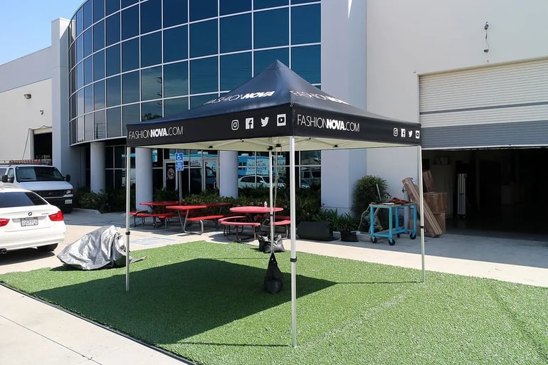 Fashion-Nova-bronze-package