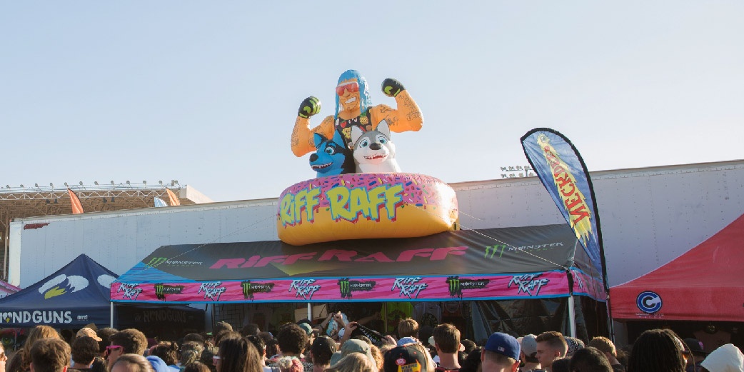 Vans Warped Tour Riff Raff Frame Tent with Inflatable