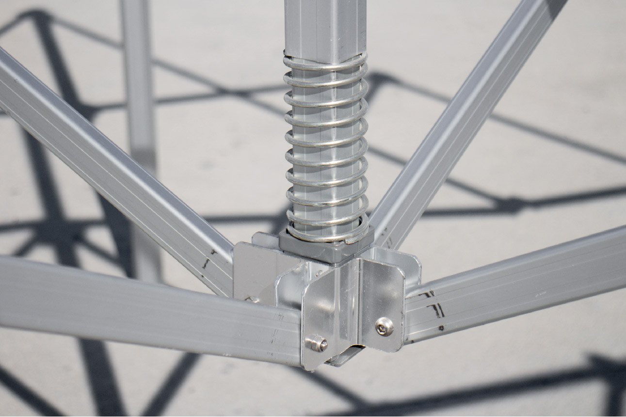 gorilla max frame- metal center mast pole
