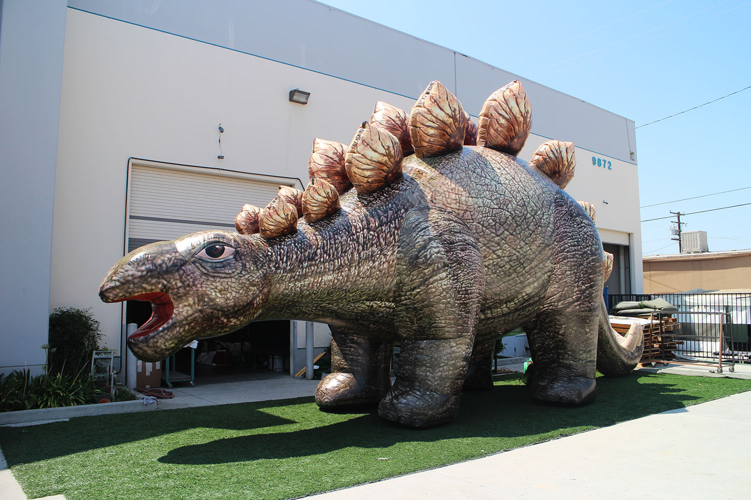 Dinosauro Stegosaurus Gonfiabile Jet Creations - Decorazione Festa E Gioco Piscina