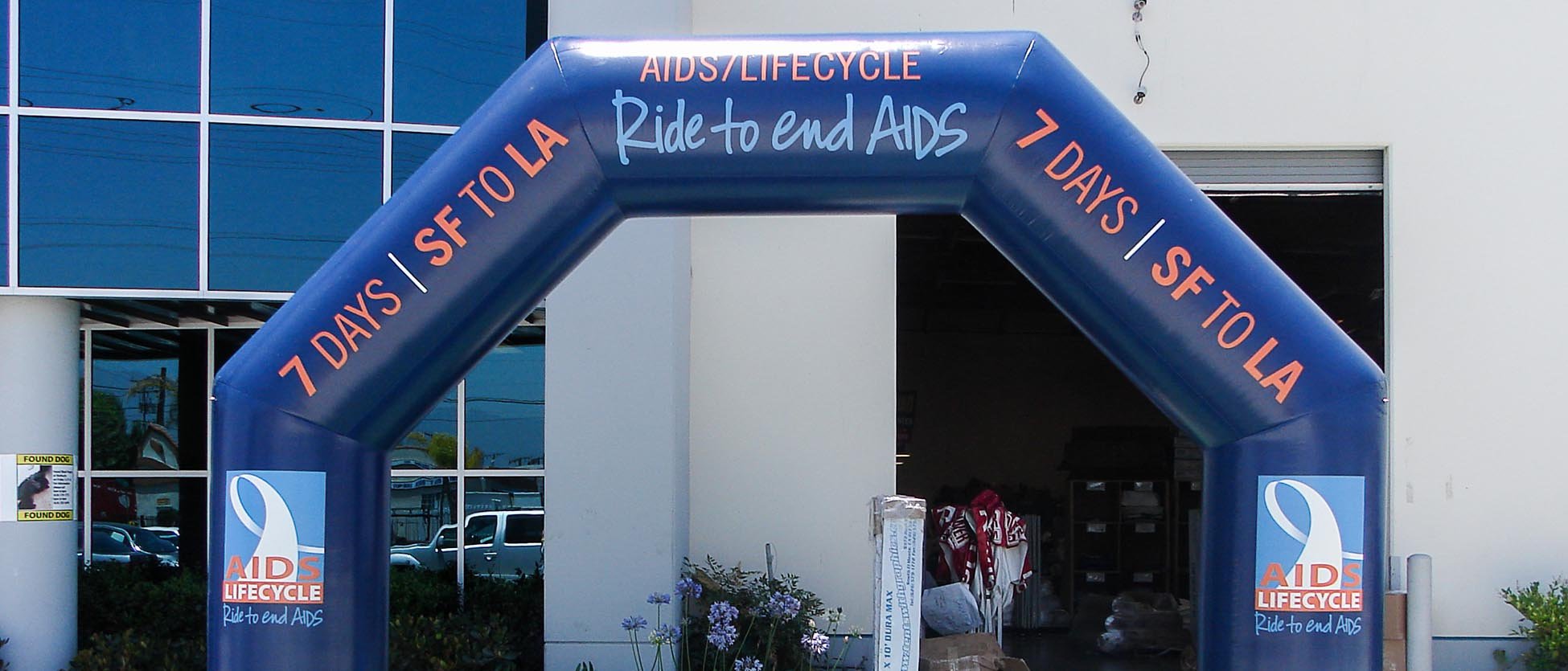 AIDS Lifecycle | Custom Inflatables - Inflatable Arches