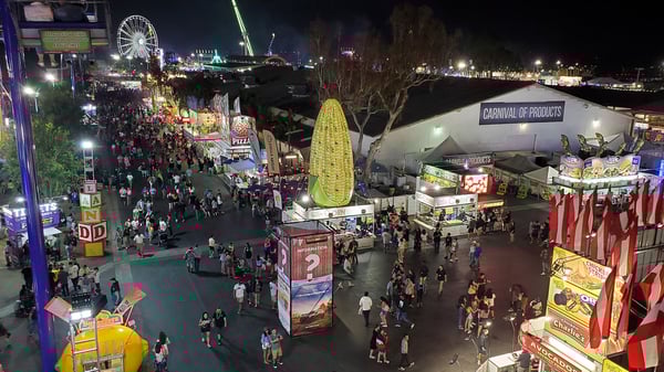 inflatable-corn-oc-fair