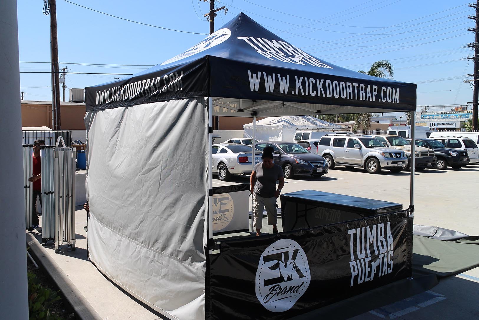 kickdoor-trap-canopy-with-rail-skirts