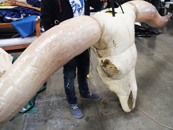 longhorn-bull-skull-replica-inflatable