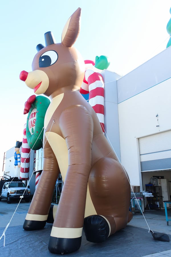 rudolph-the-red-nose-reindeer-side
