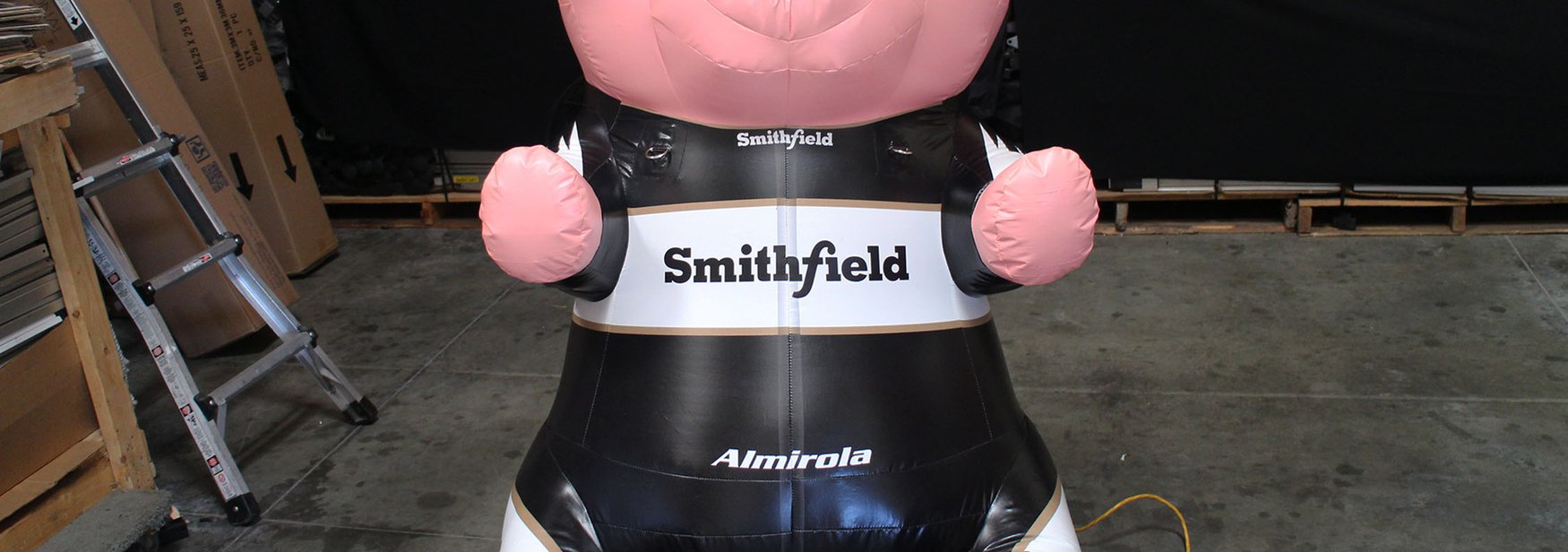 smithfield-pig-inflatable