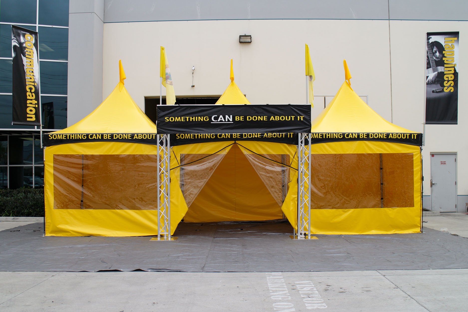 scientology-tents