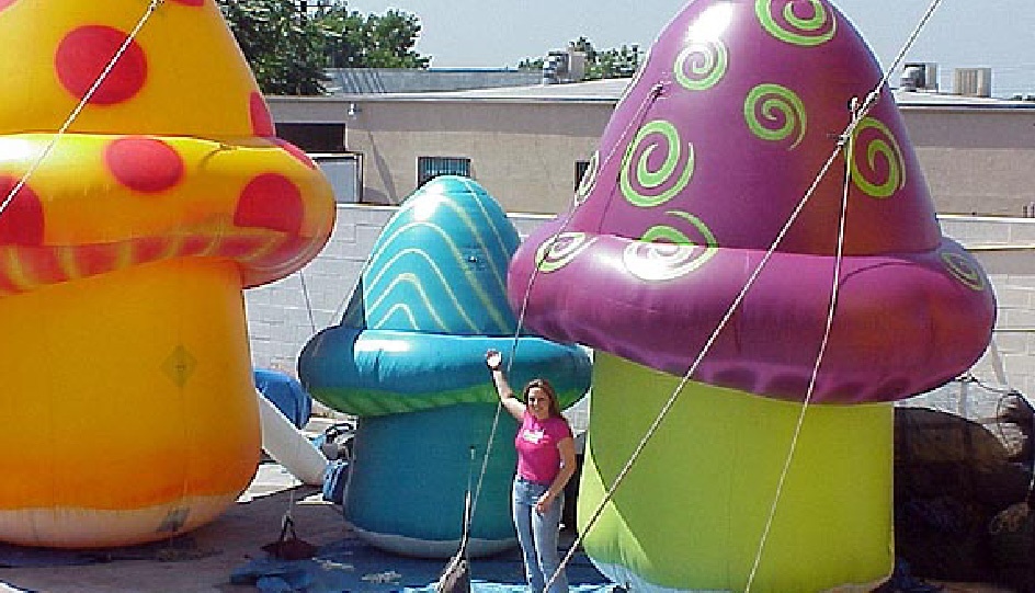 inflatable-mushroom-wonderland-01.jpg