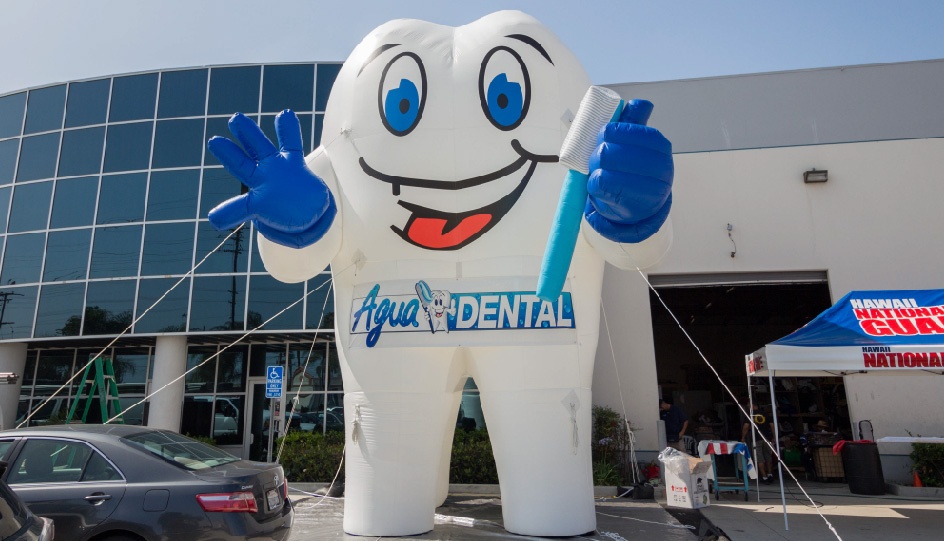 inflatable-tooth-rental-dentist-01.jpg